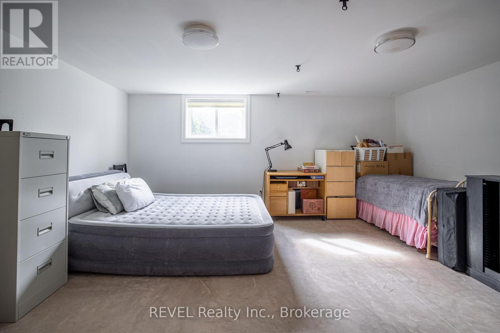 7 Parklane Crescent, St. Catharines, Ontario  L2T 3T9 - Photo 30 - X12153408