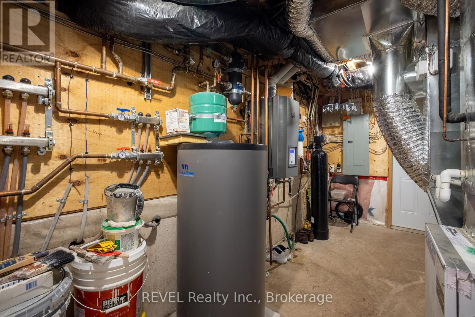 7 Parklane Crescent, St. Catharines, Ontario  L2T 3T9 - Photo 33 - X12153408