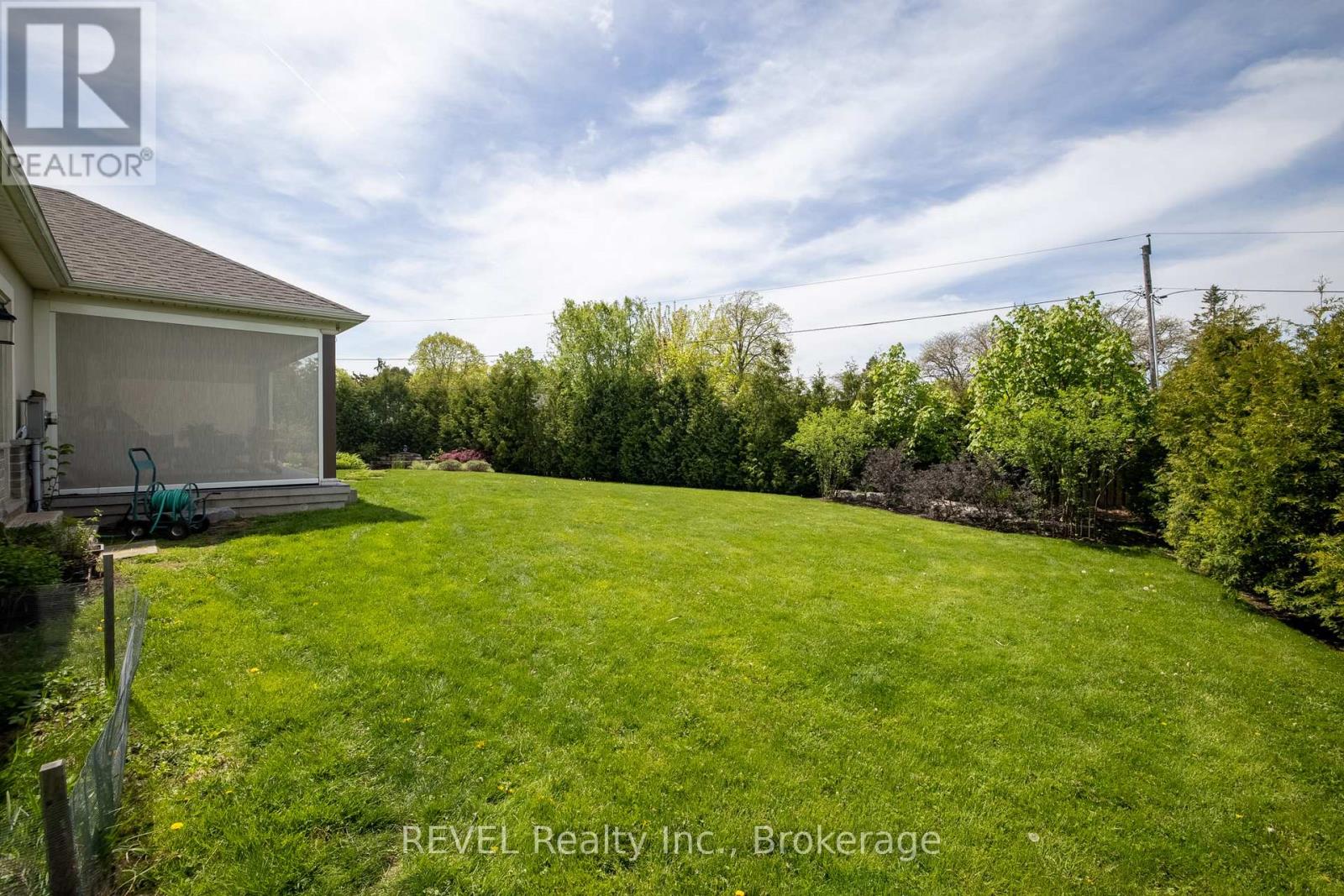 7 Parklane Crescent, St. Catharines, Ontario  L2T 3T9 - Photo 34 - X12153408