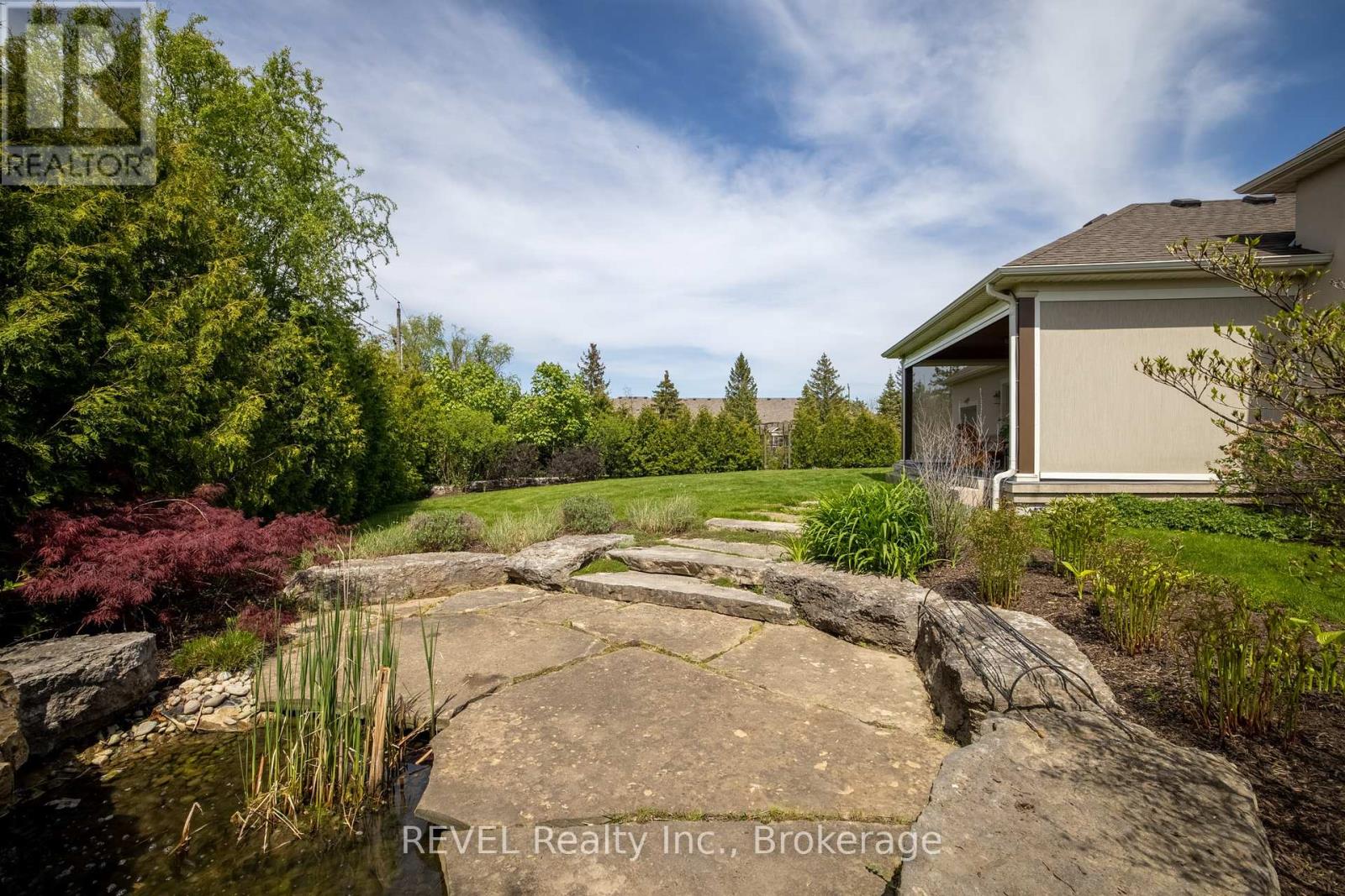 7 Parklane Crescent, St. Catharines, Ontario  L2T 3T9 - Photo 39 - X12153408