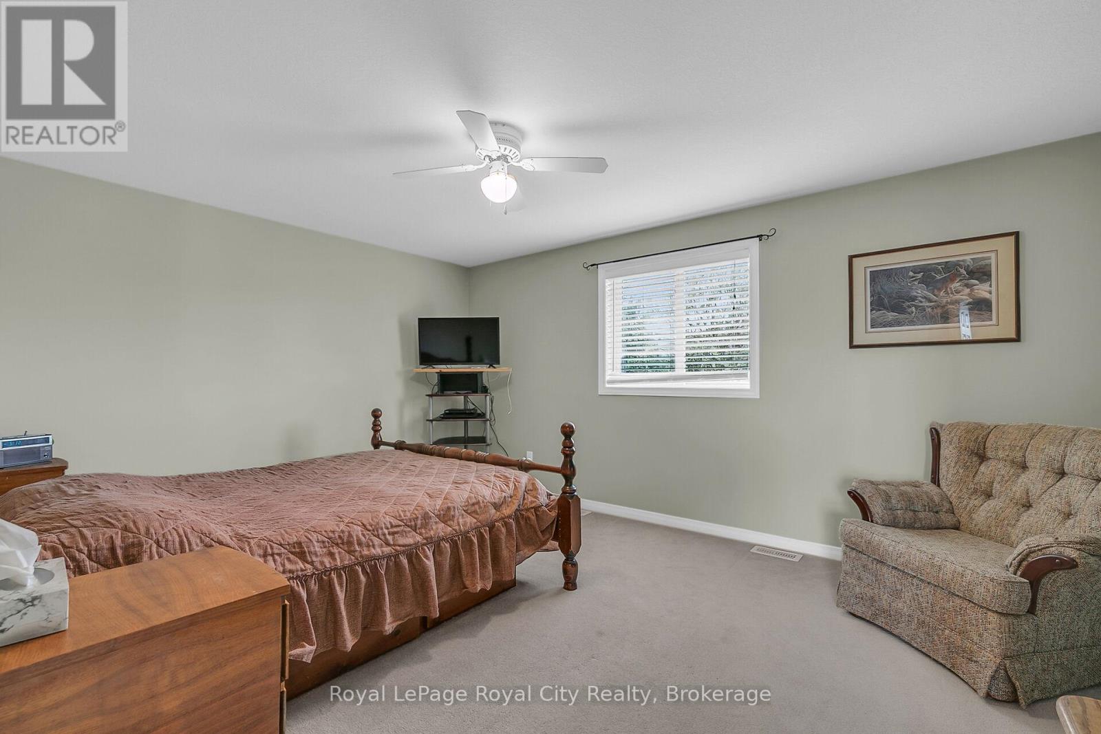 31 Paulstown Crescent, Guelph, Ontario  N1G 5H7 - Photo 16 - X12153298
