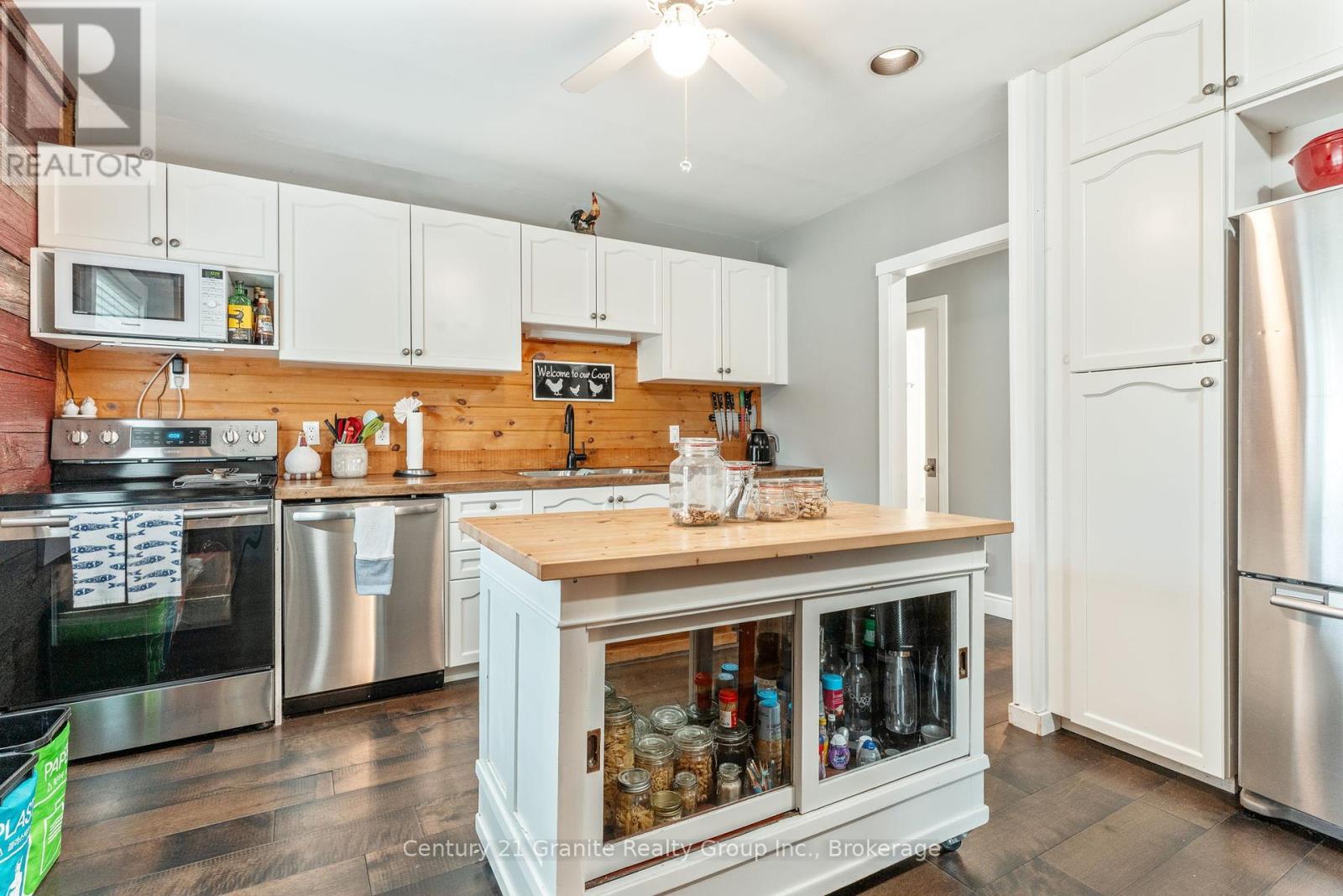 1736 Kirkfield Road, Kawartha Lakes, Ontario  K0M 2B0 - Photo 10 - X12153336