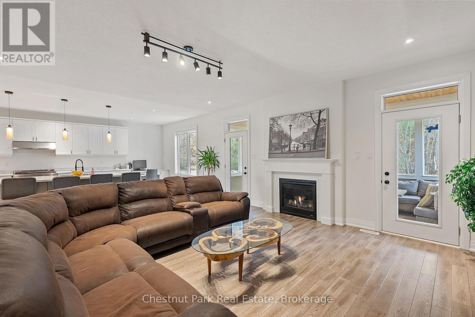 79 Chambery Street, Bracebridge, Ontario  P1L 0G2 - Photo 12 - X12153352