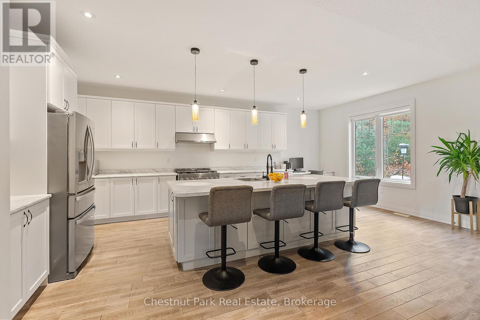 79 Chambery Street, Bracebridge, Ontario  P1L 0G2 - Photo 7 - X12153352