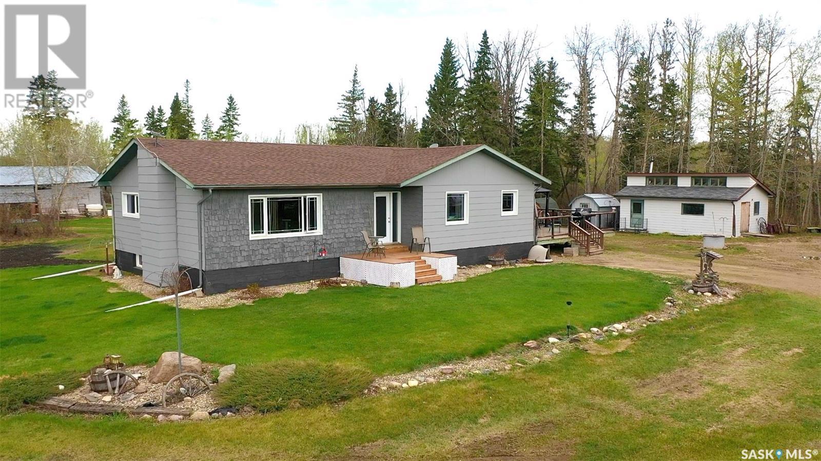 Property at Jansen Acreage image 3