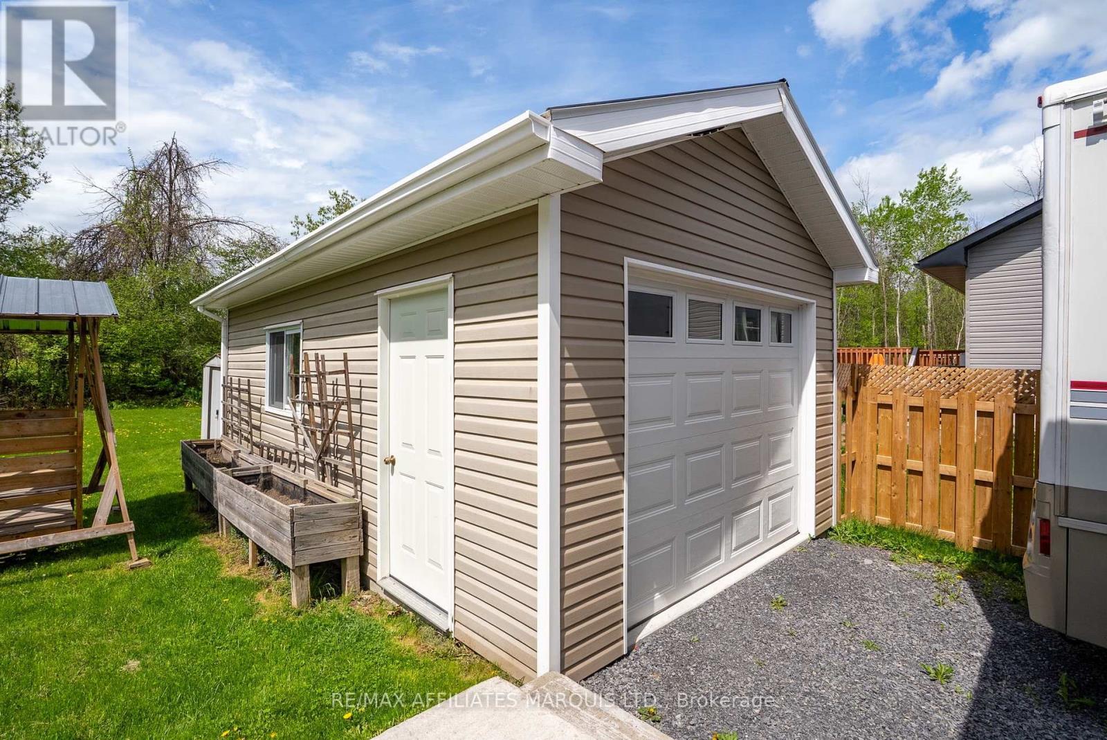 3502 Bruce Street, South Stormont, Ontario  K6K 1N3 - Photo 27 - X12153393