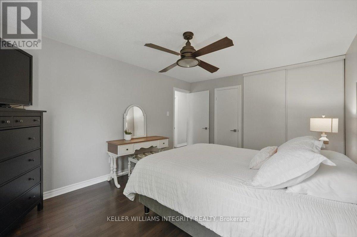 1561 Verchere Street, Ottawa, Ontario  K1C 6B8 - Photo 21 - X12153261