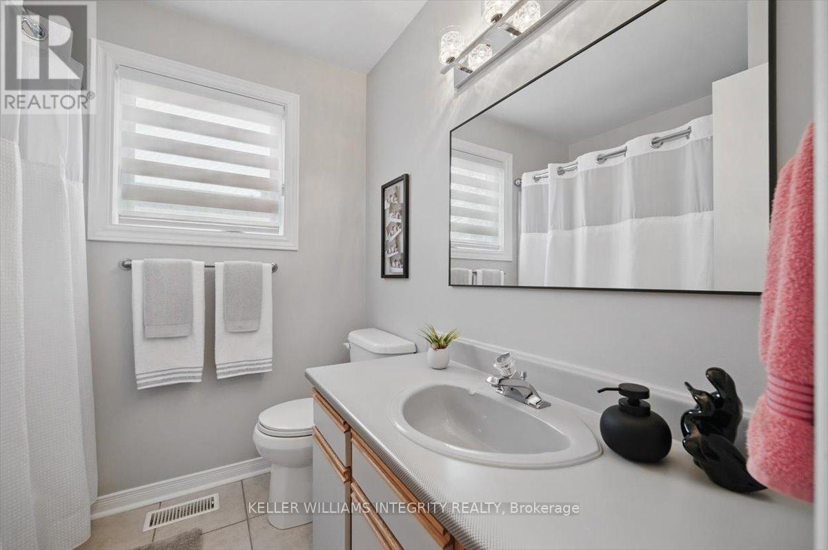 1561 Verchere Street, Ottawa, Ontario  K1C 6B8 - Photo 27 - X12153261