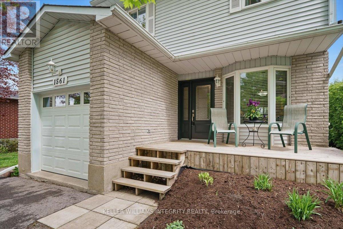 1561 Verchere Street, Ottawa, Ontario  K1C 6B8 - Photo 3 - X12153261