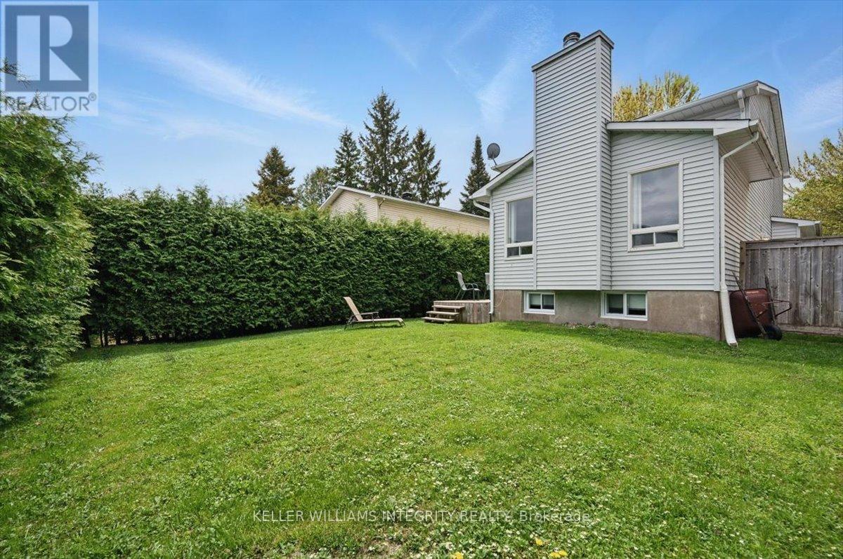 1561 Verchere Street, Ottawa, Ontario  K1C 6B8 - Photo 37 - X12153261