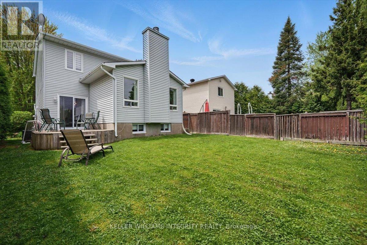 1561 Verchere Street, Ottawa, Ontario  K1C 6B8 - Photo 38 - X12153261
