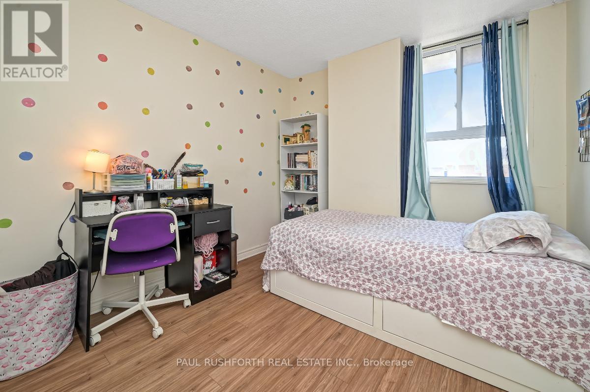 1504 - 2000 Jasmine Crescent, Ottawa, Ontario  K1B 3R9 - Photo 14 - X12153306
