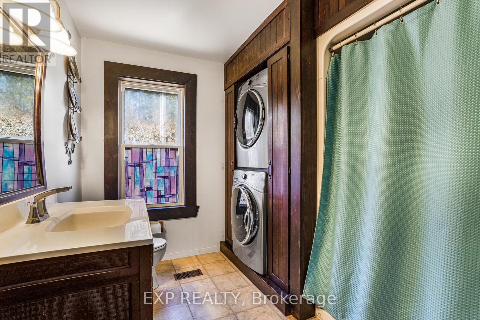 20405 Laggan-Glenelg Road, North Glengarry, Ontario  K0B 1E0 - Photo 10 - X12153339
