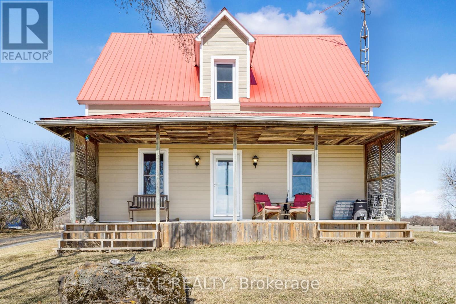 20405 Laggan-Glenelg Road, North Glengarry, Ontario  K0B 1E0 - Photo 2 - X12153339