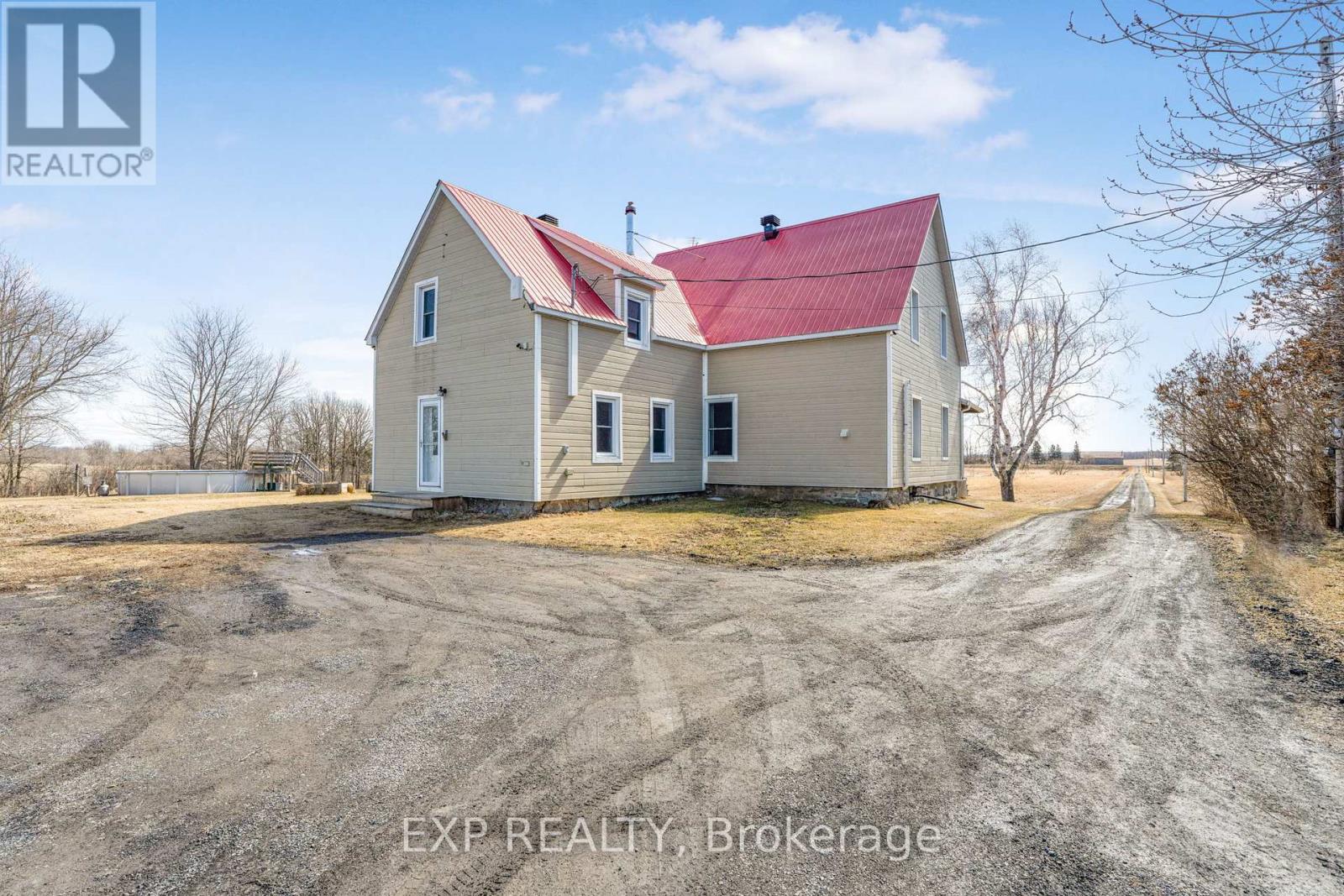 20405 Laggan-Glenelg Road, North Glengarry, Ontario  K0B 1E0 - Photo 29 - X12153339
