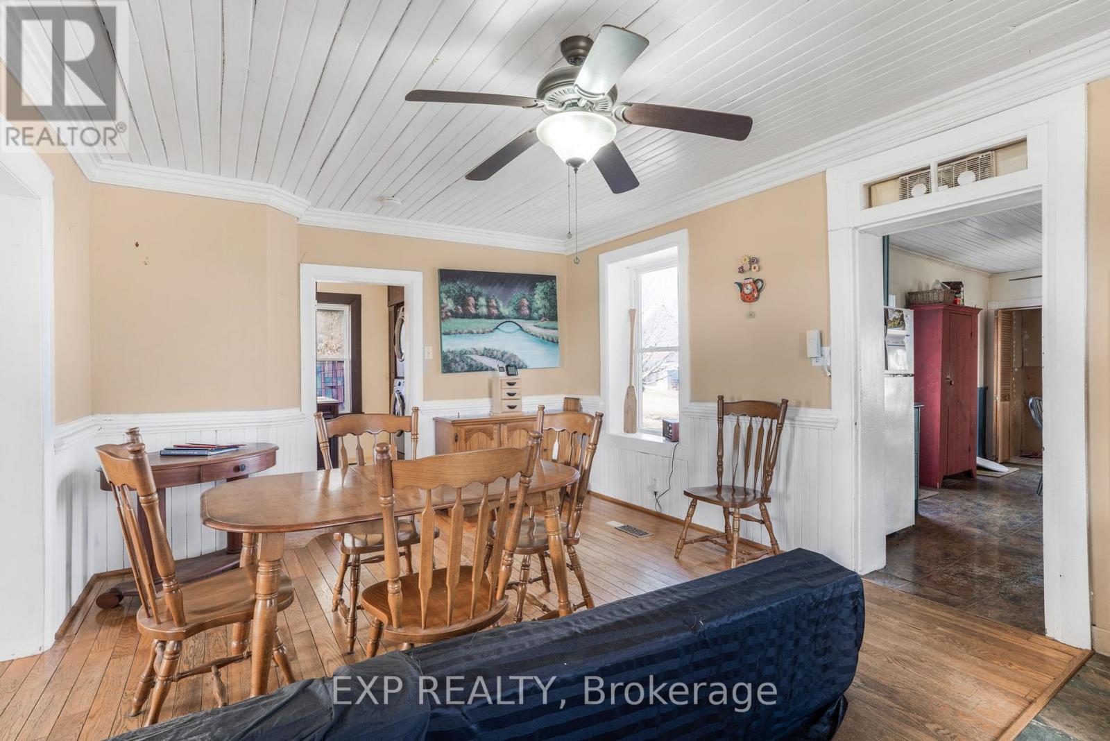 20405 Laggan-Glenelg Road, North Glengarry, Ontario  K0B 1E0 - Photo 8 - X12153339