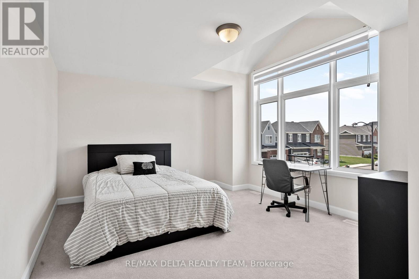820 Mercier Crescent, Ottawa, Ontario  K1W 0N6 - Photo 25 - X12153377