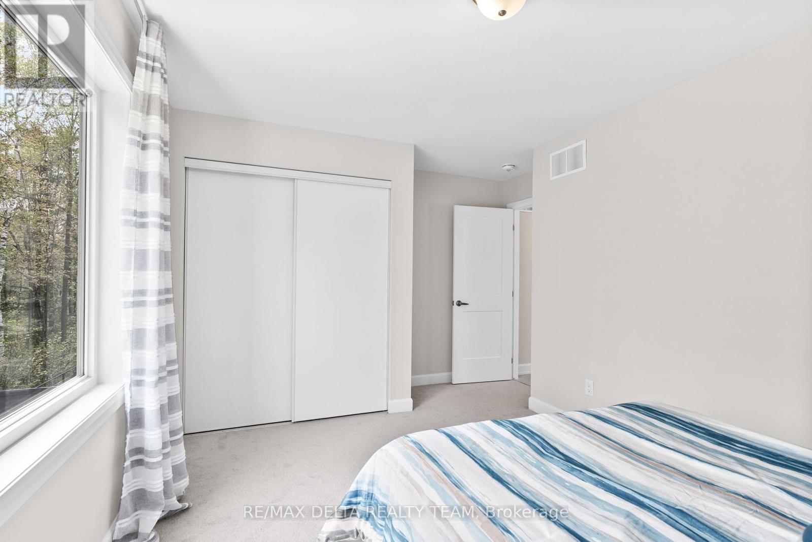 820 Mercier Crescent, Ottawa, Ontario  K1W 0N6 - Photo 31 - X12153377