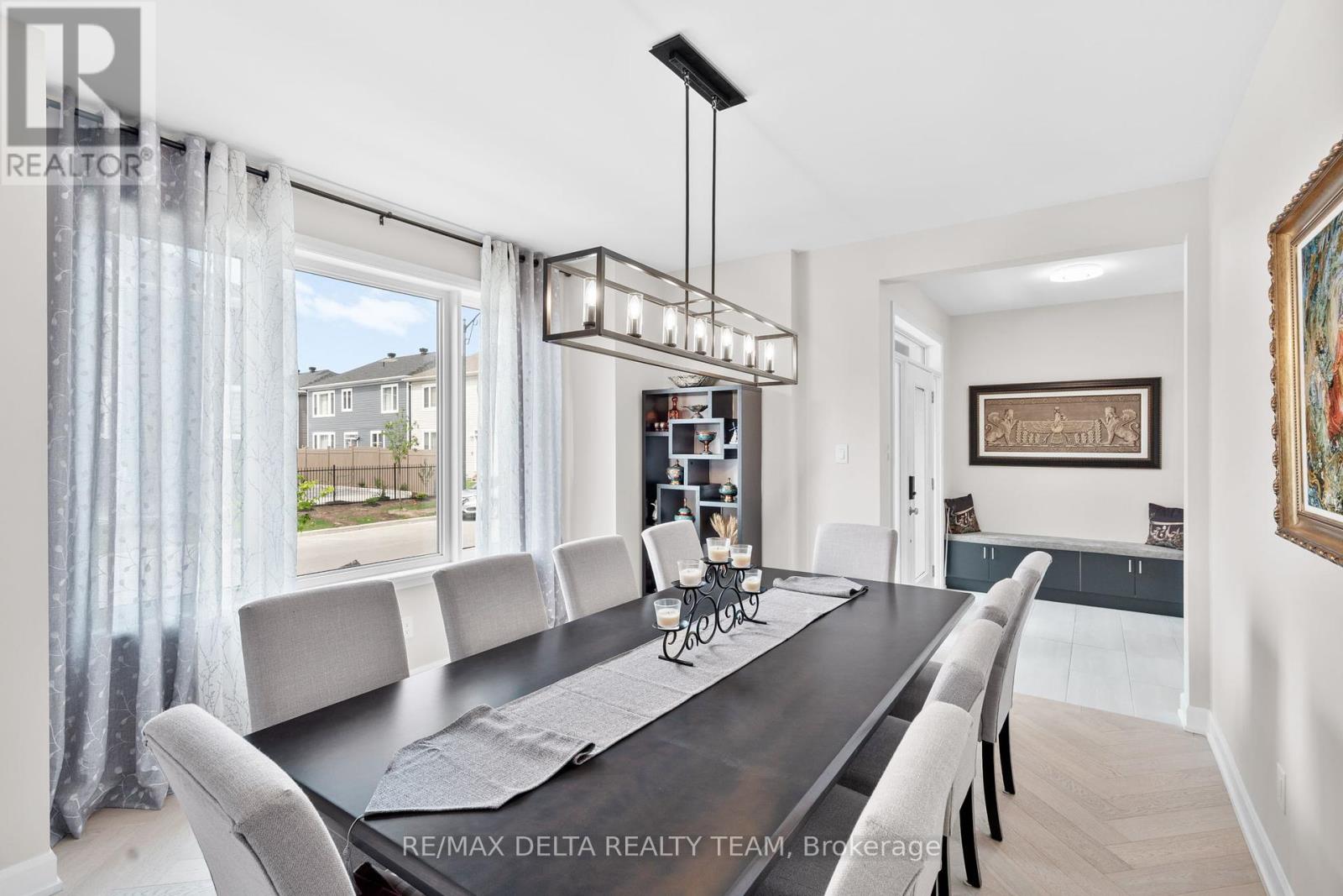 820 Mercier Crescent, Ottawa, Ontario  K1W 0N6 - Photo 6 - X12153377