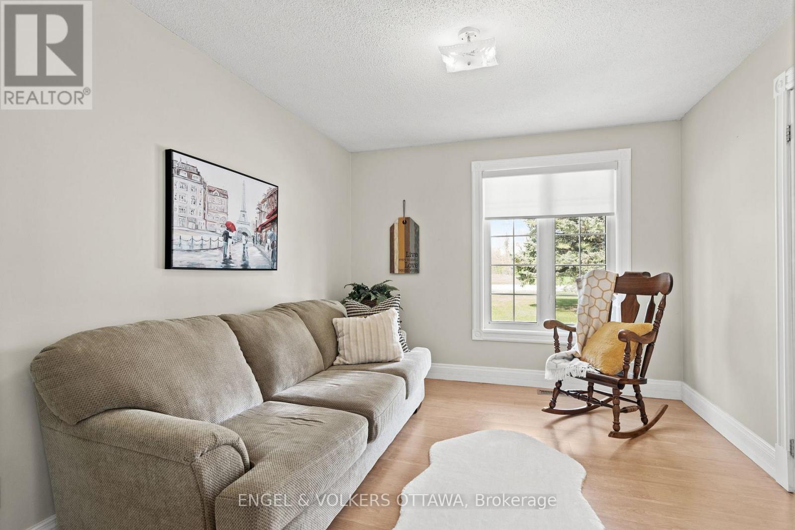 2867 Stagecoach Road, Ottawa, Ontario  K0A 2W0 - Photo 12 - X12153460