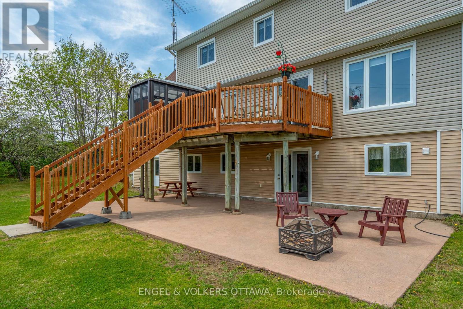 2867 Stagecoach Road, Ottawa, Ontario  K0A 2W0 - Photo 21 - X12153460