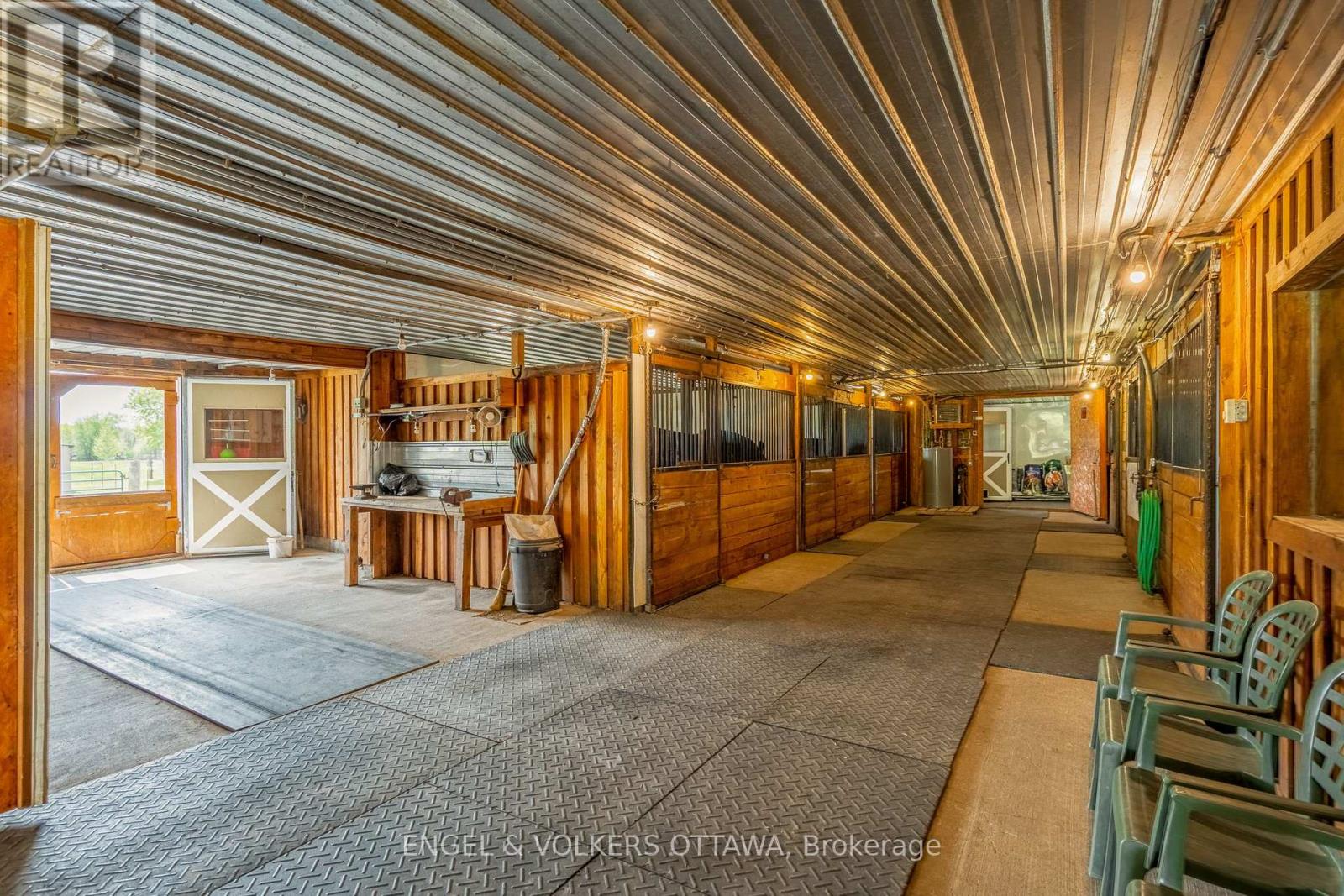 2867 Stagecoach Road, Ottawa, Ontario  K0A 2W0 - Photo 25 - X12153460