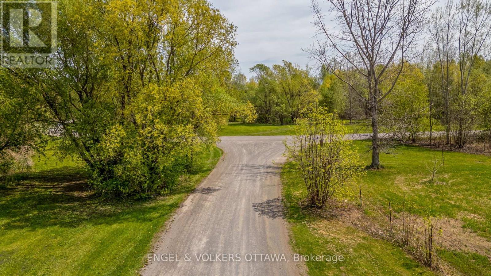 2867 Stagecoach Road, Ottawa, Ontario  K0A 2W0 - Photo 27 - X12153460
