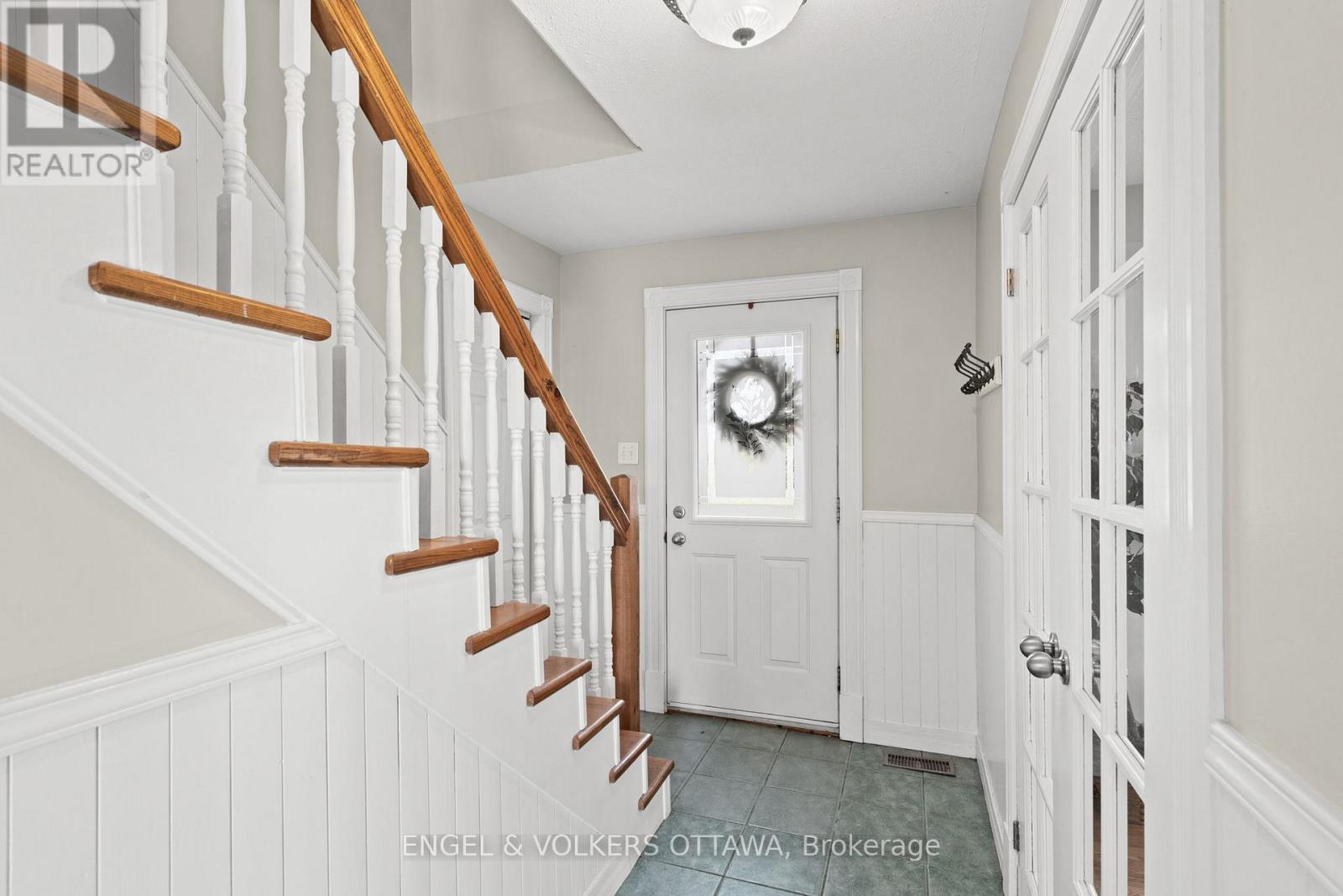 2867 Stagecoach Road, Ottawa, Ontario  K0A 2W0 - Photo 3 - X12153460