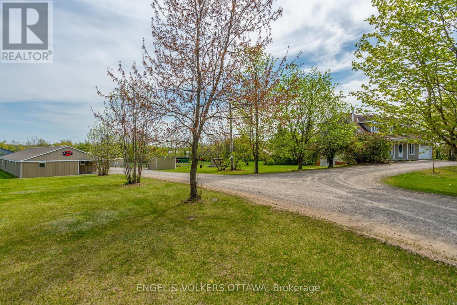 2867 Stagecoach Road, Ottawa, Ontario  K0A 2W0 - Photo 32 - X12153460