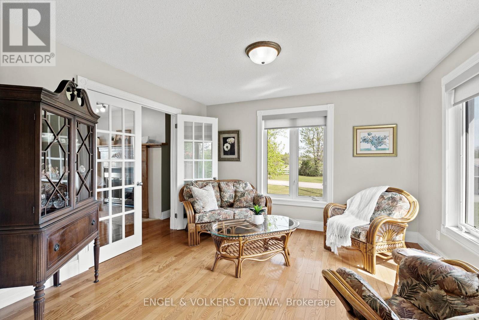 2867 Stagecoach Road, Ottawa, Ontario  K0A 2W0 - Photo 7 - X12153460