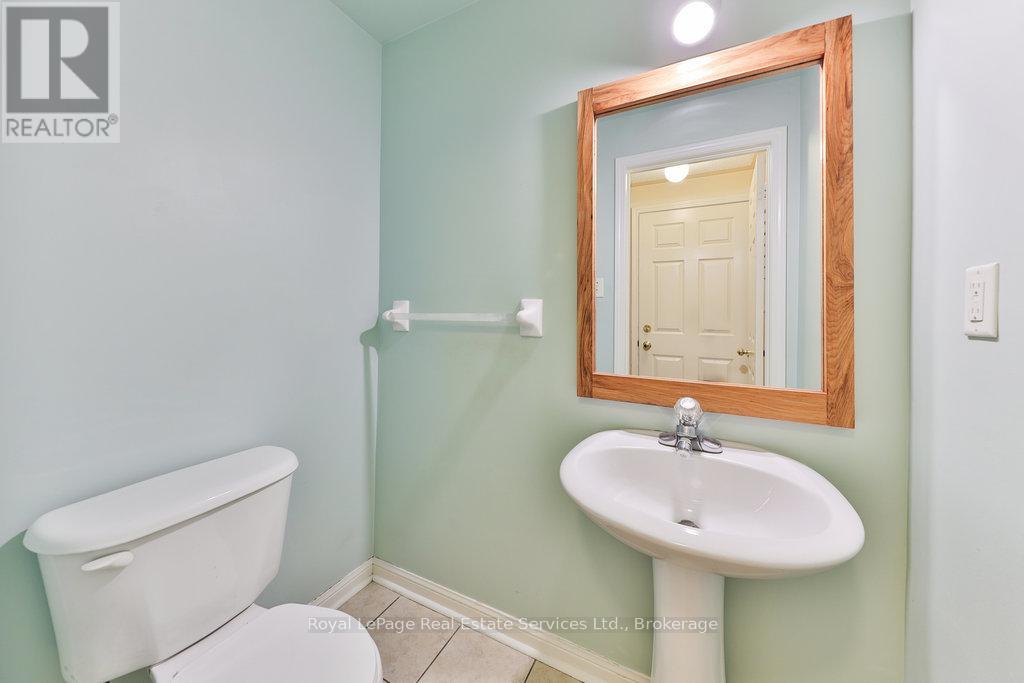1332 Sagewood Crescent, Oakville, Ontario  L6M 4A4 - Photo 19 - W12153335
