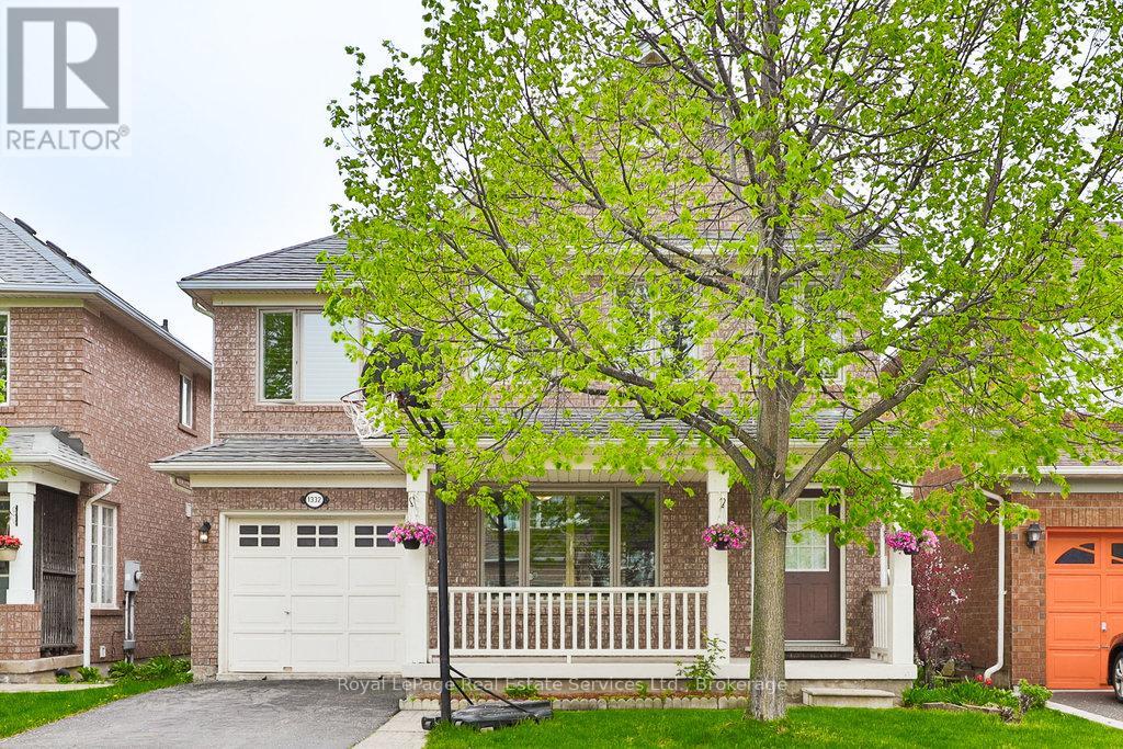 1332 Sagewood Crescent, Oakville, Ontario  L6M 4A4 - Photo 2 - W12153335