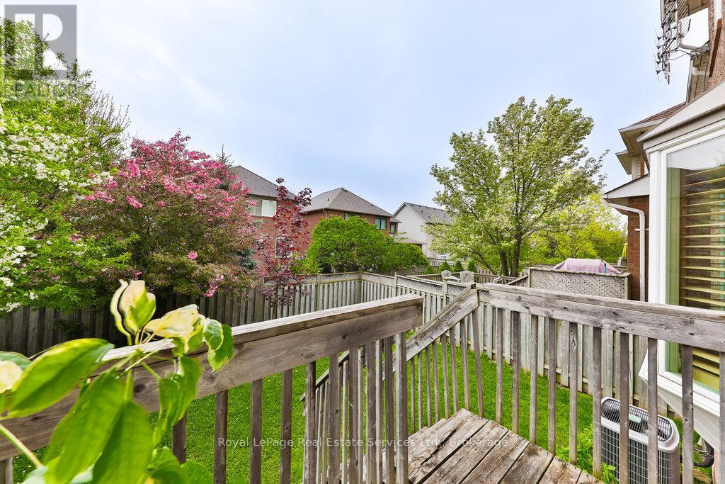 1332 Sagewood Crescent, Oakville, Ontario  L6M 4A4 - Photo 31 - W12153335