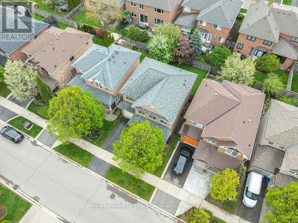 1332 Sagewood Crescent, Oakville, Ontario  L6M 4A4 - Photo 37 - W12153335