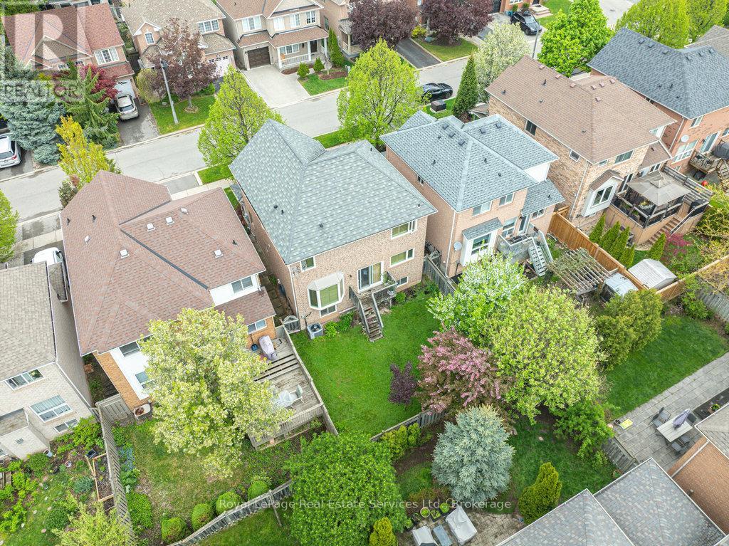 1332 Sagewood Crescent, Oakville, Ontario  L6M 4A4 - Photo 39 - W12153335