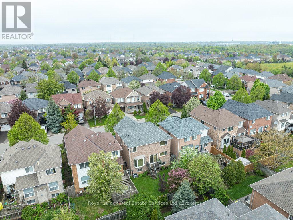 1332 Sagewood Crescent, Oakville, Ontario  L6M 4A4 - Photo 40 - W12153335