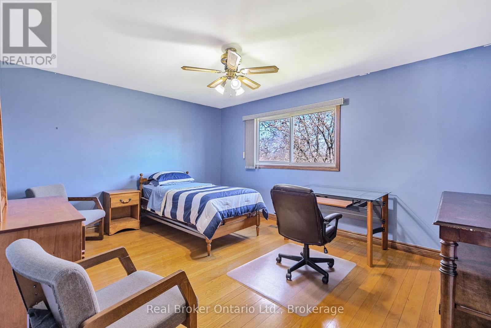 266 Sumach Drive, Burlington, Ontario  L7T 0B5 - Photo 24 - W12153381