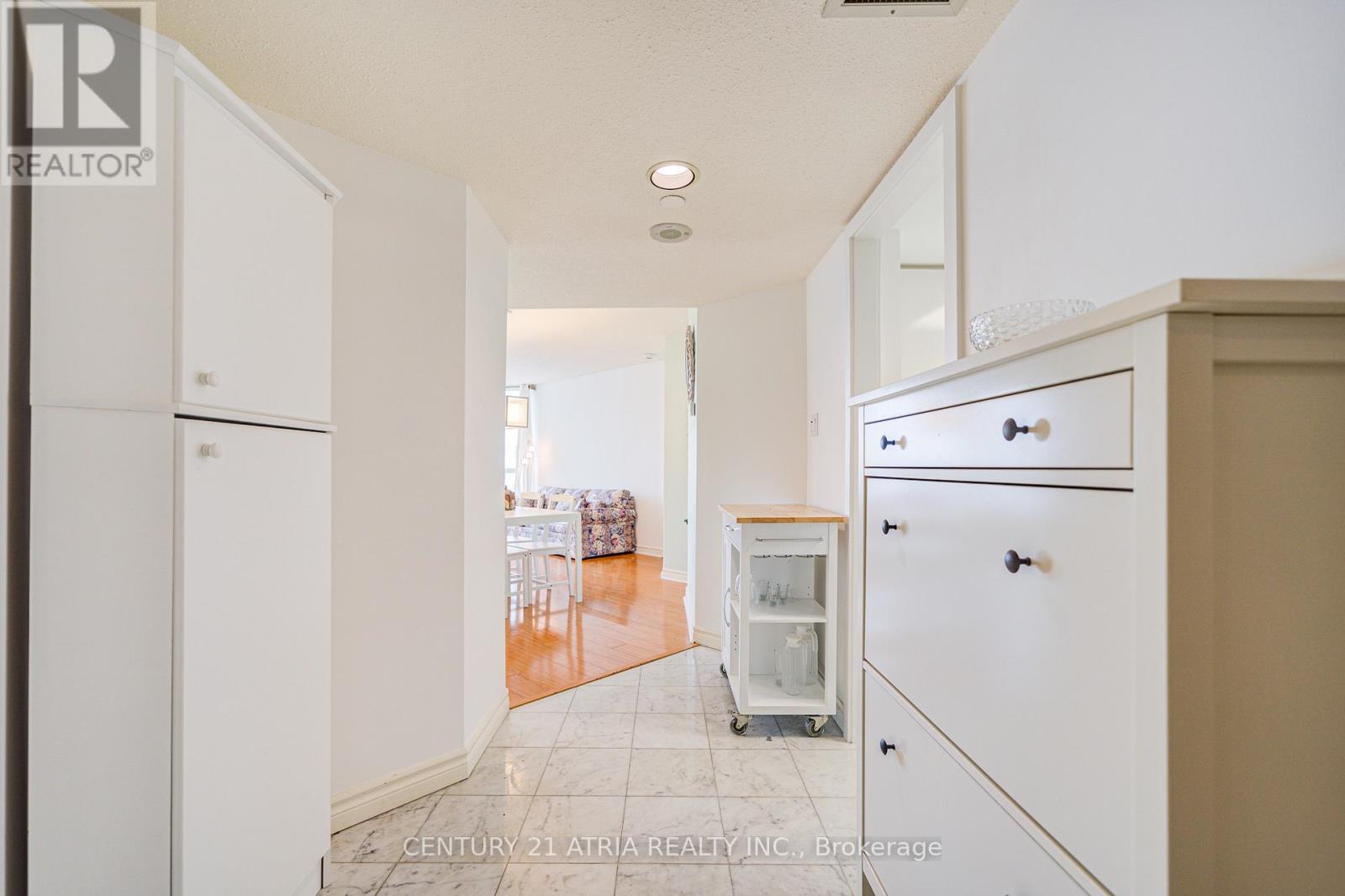 2715 - 38 Elm Street, Toronto, Ontario  M5G 2K5 - Photo 11 - C12153293