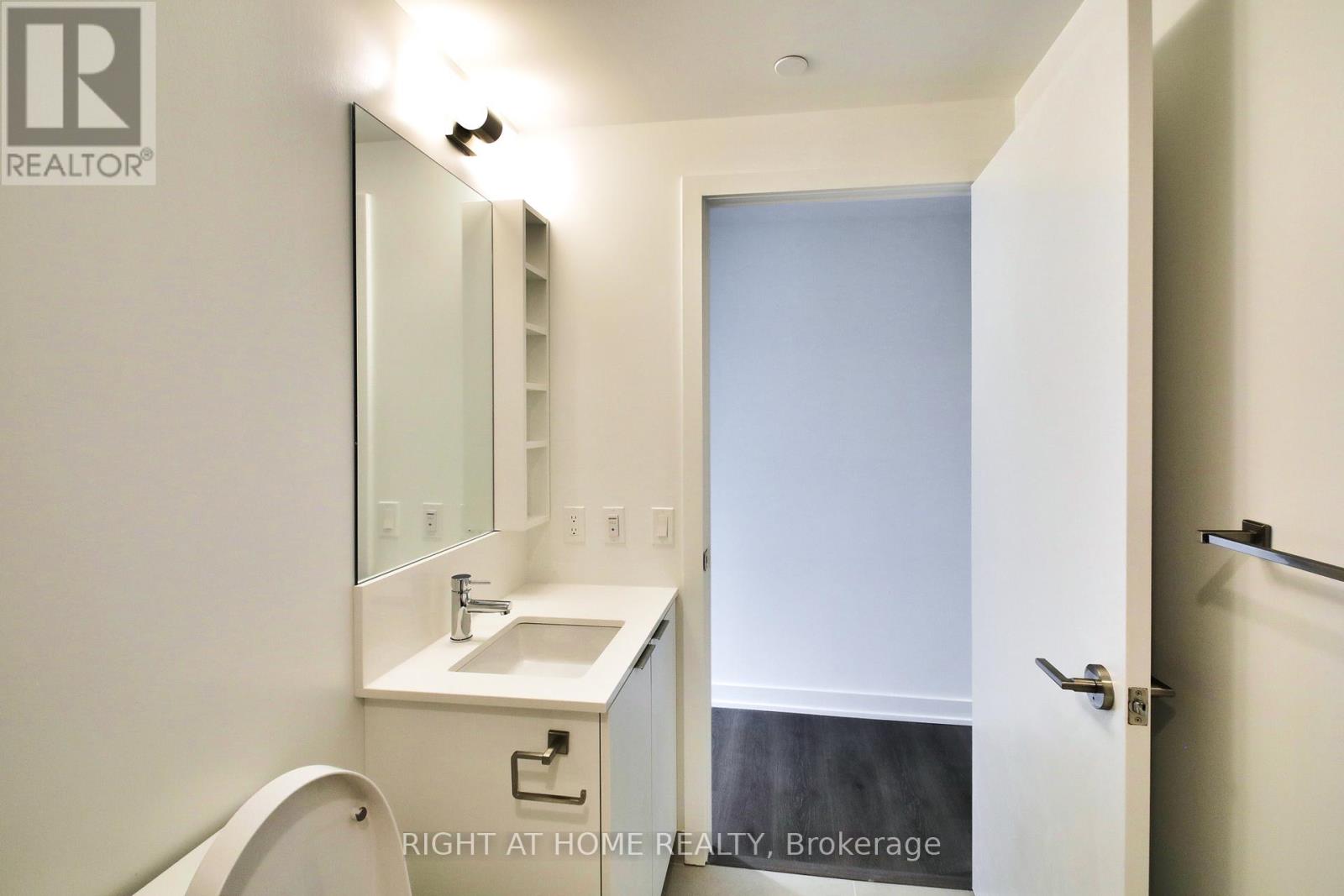 3709 - 8 Wellesley Street W, Toronto, Ontario  M4Y 0J5 - Photo 29 - C12153308