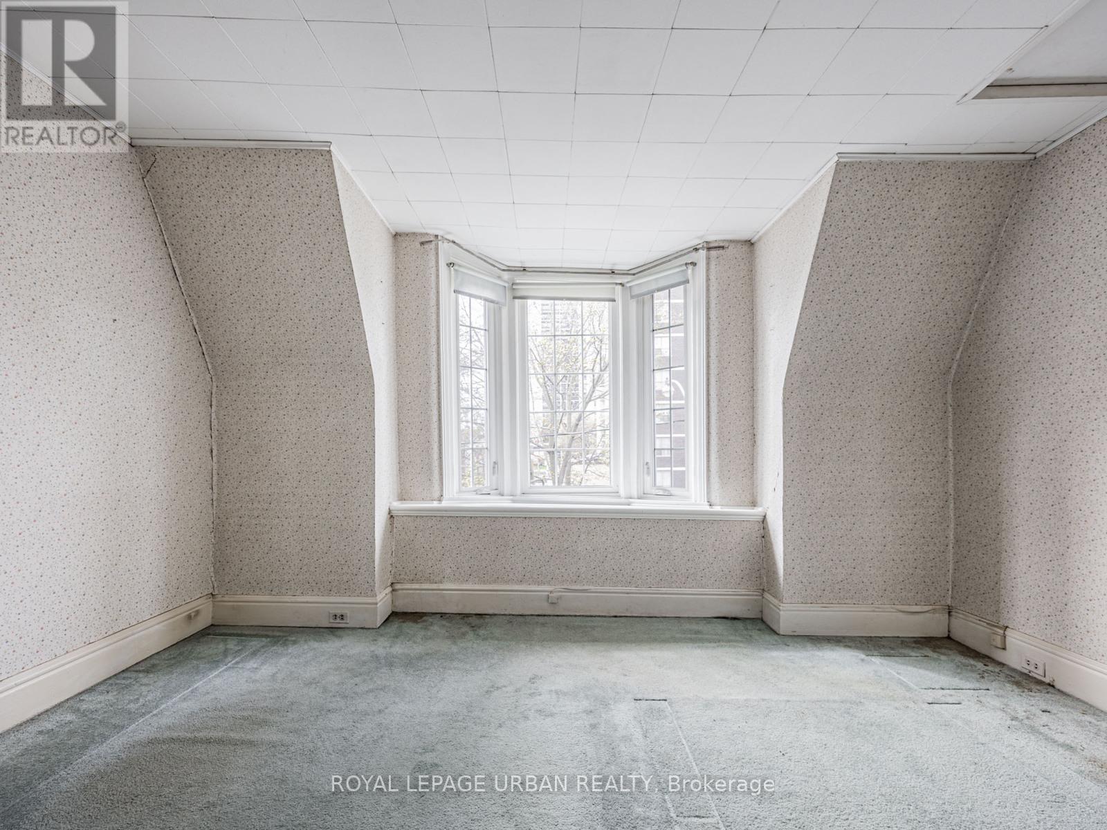 28 Eastmount Avenue, Toronto, Ontario  M4K 1V1 - Photo 13 - E12153154