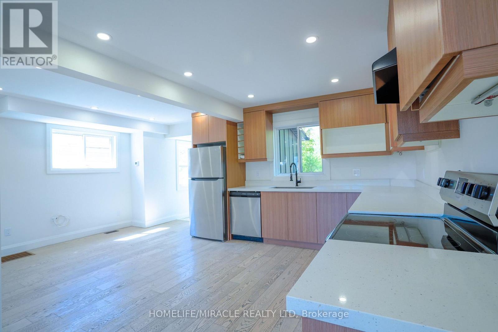 232 Burk Street, Oshawa, Ontario  L1J 4C3 - Photo 8 - E12153241