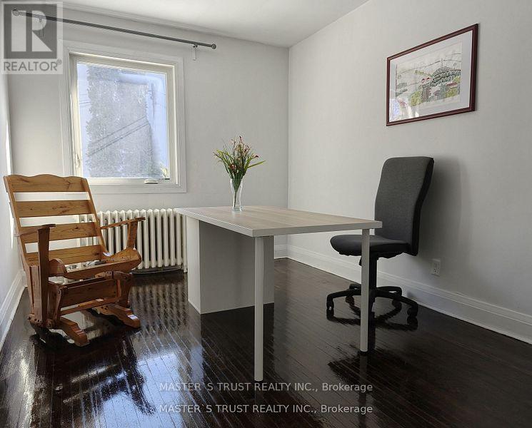 623 O' Connor Drive, Toronto, Ontario  M4C 3A5 - Photo 10 - E12153410