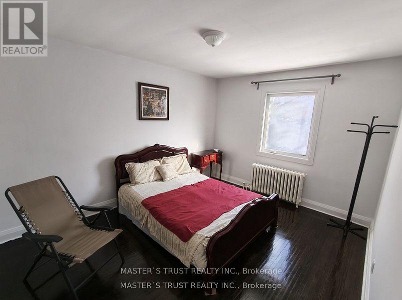 623 O' Connor Drive, Toronto, Ontario  M4C 3A5 - Photo 8 - E12153410