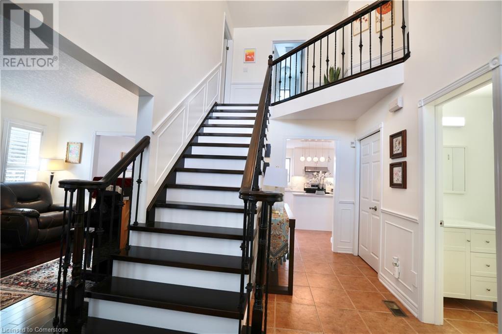 Property at 525 LEIGHLAND Drive image 3