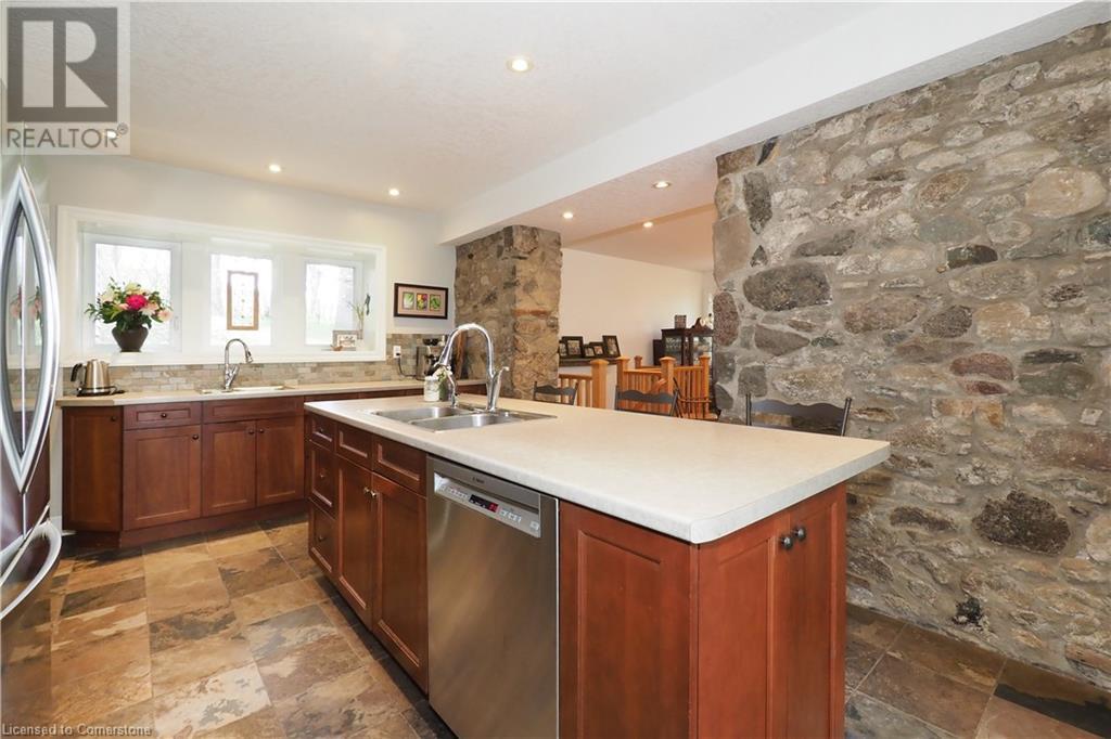 1266 Alps Road, North Dumfries, Ontario  N1R 5S5 - Photo 10 - 40726324