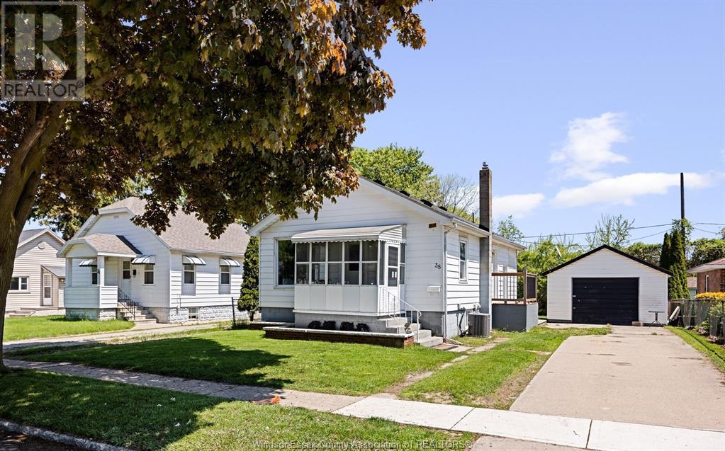 38 WESTMORELAND, Leamington, Ontario