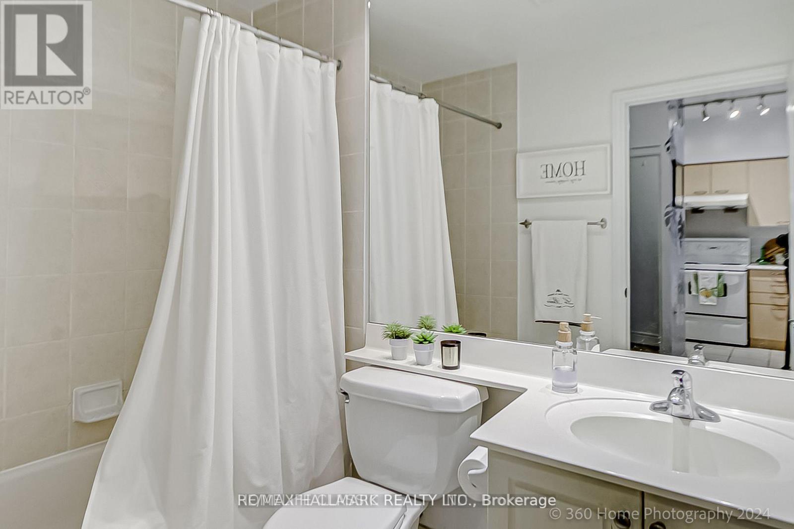 112 - 62 Suncrest Boulevard, Markham, Ontario  L3T 7Y6 - Photo 12 - N12153169