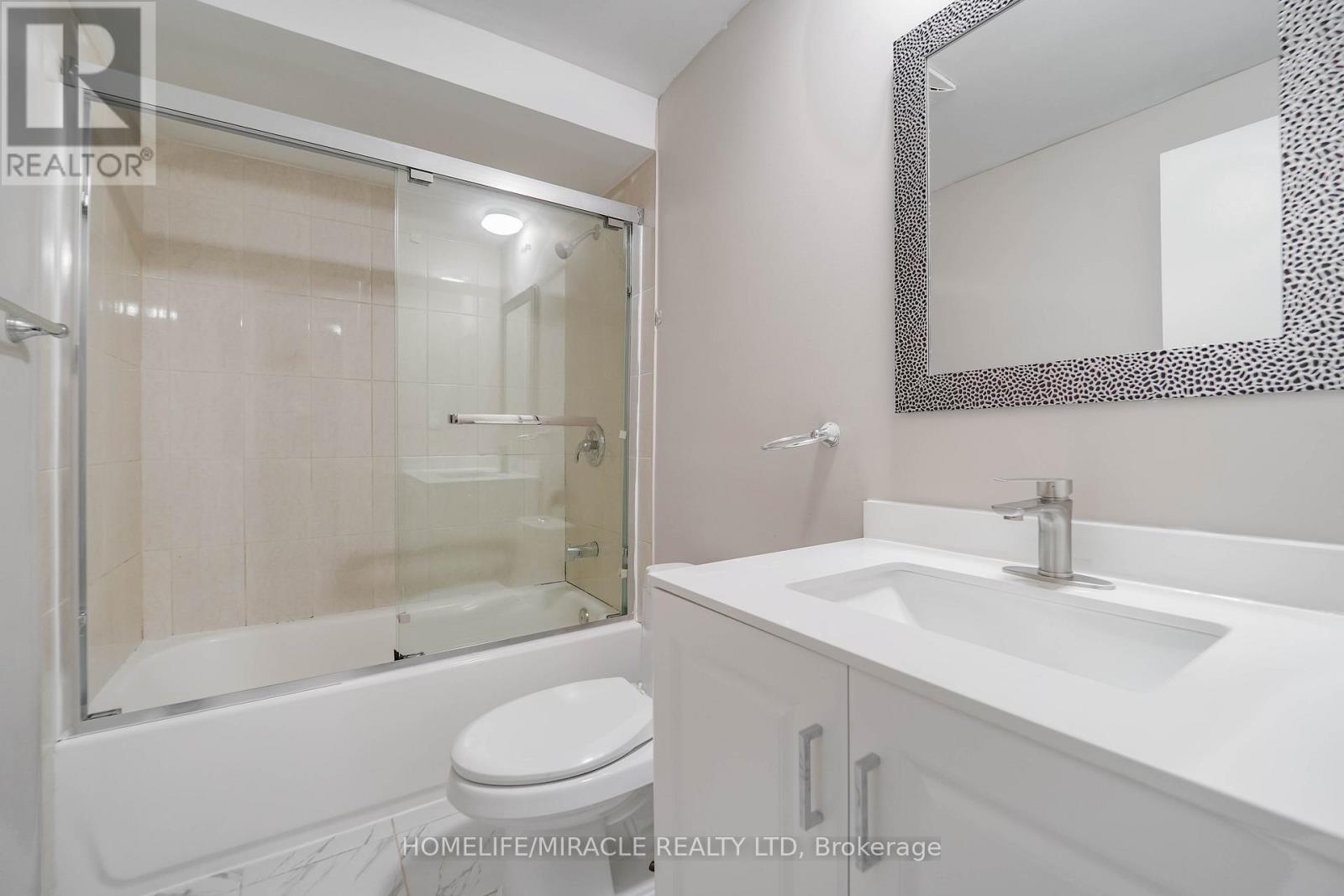 27 Miles Farm Road, Markham, Ontario  L3S 2C2 - Photo 11 - N12153175