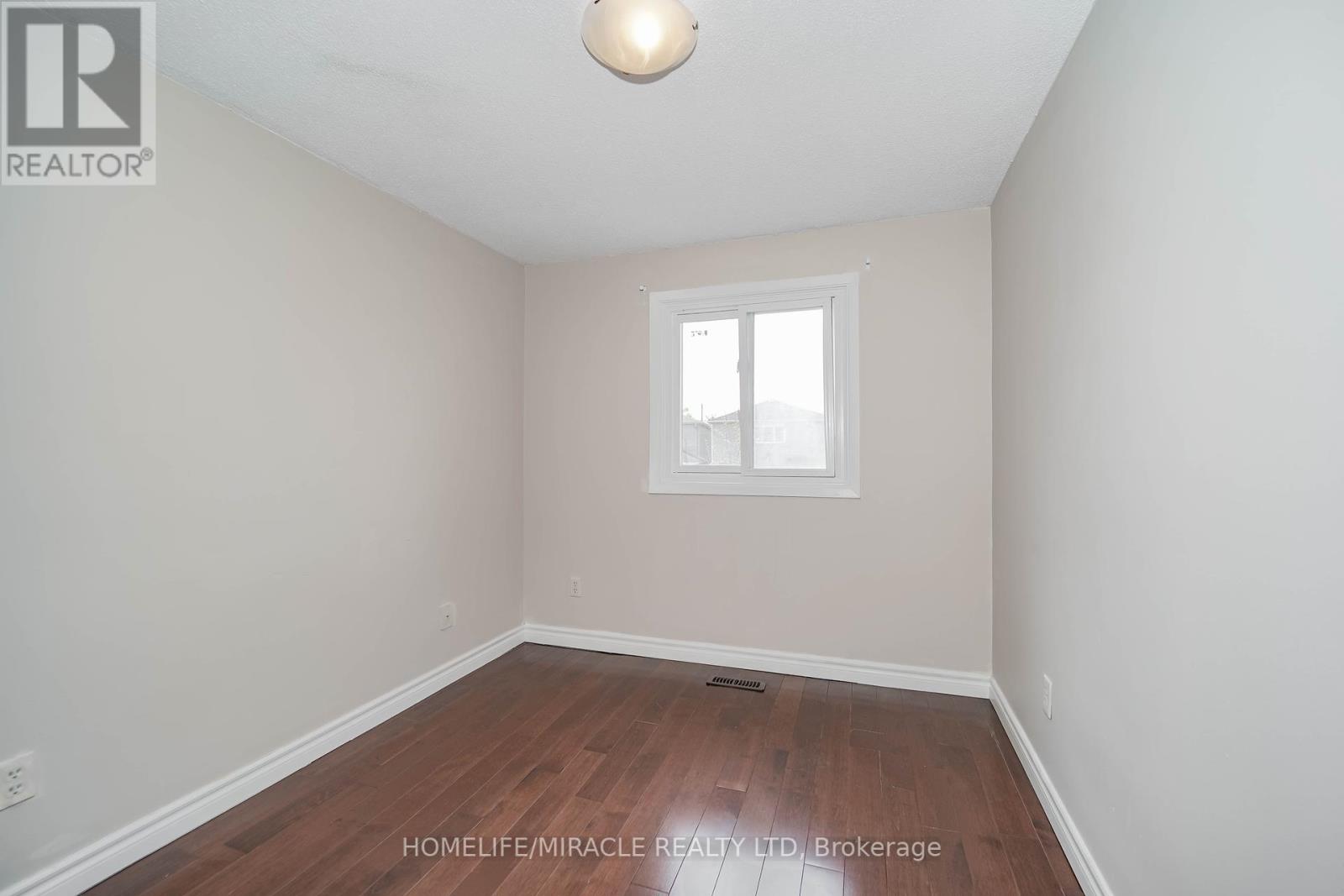 27 Miles Farm Road, Markham, Ontario  L3S 2C2 - Photo 13 - N12153175