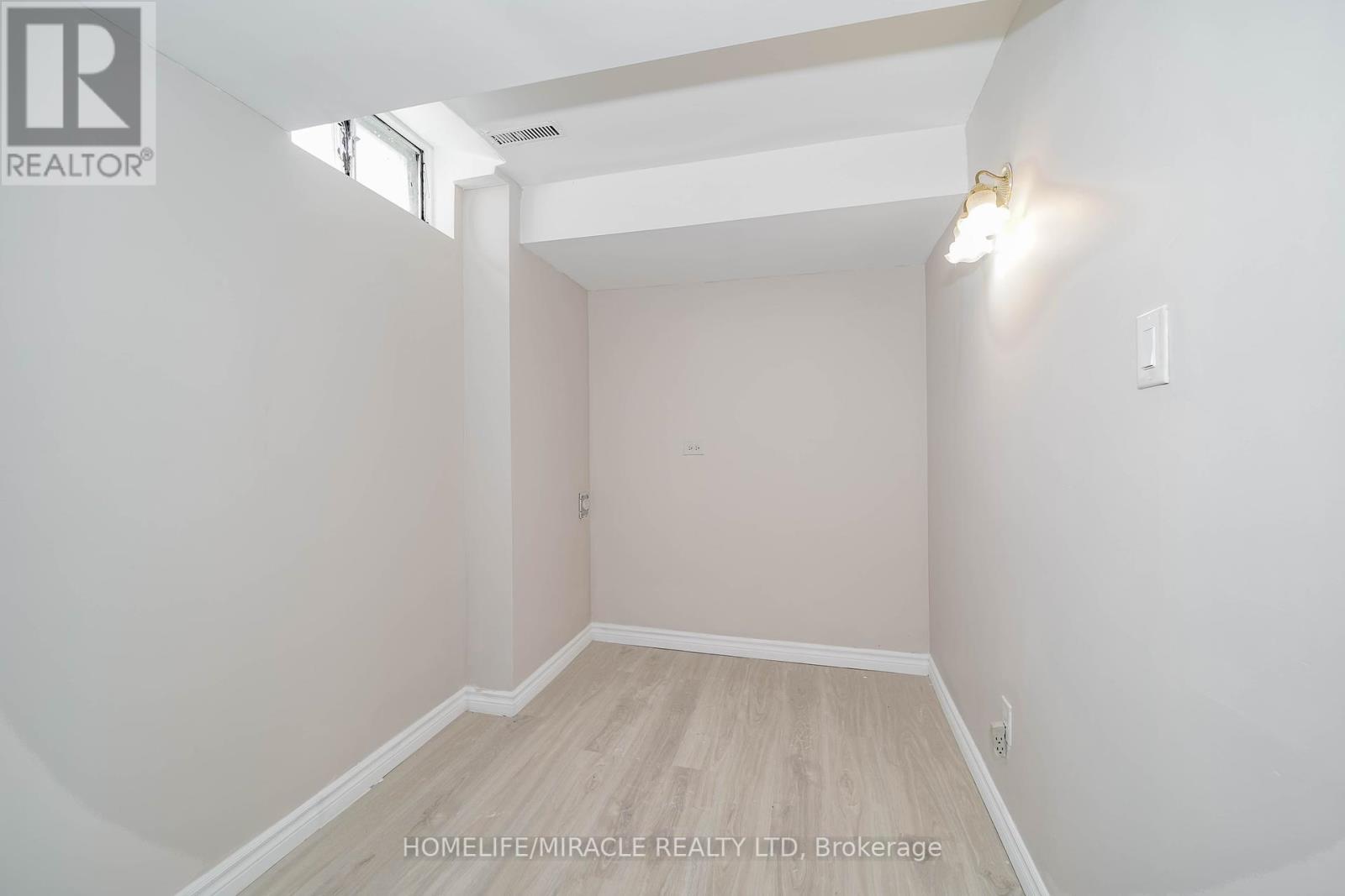 27 Miles Farm Road, Markham, Ontario  L3S 2C2 - Photo 18 - N12153175